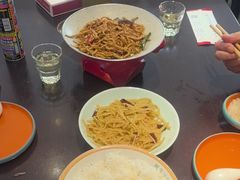 -川流不息·地道川菜·小龙虾(松东路店)