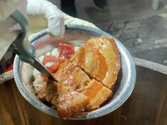 -梁阿婆廿年老牌扣肉糯米饭
