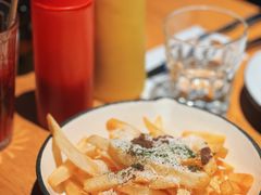 黑松露薯条-The Diner X餐厅(青岛万象城店)