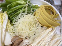 -鸡遇虾煲干锅火锅(小寨金莎店)