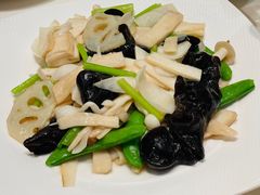 鲜杂菌炒素珍-太兴餐厅(东方广场分店)