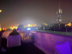 -悦吧·360°全景天台酒吧(象山店)