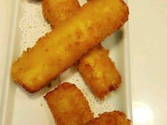 -新大咀港式茶餐厅(宝山万达店)