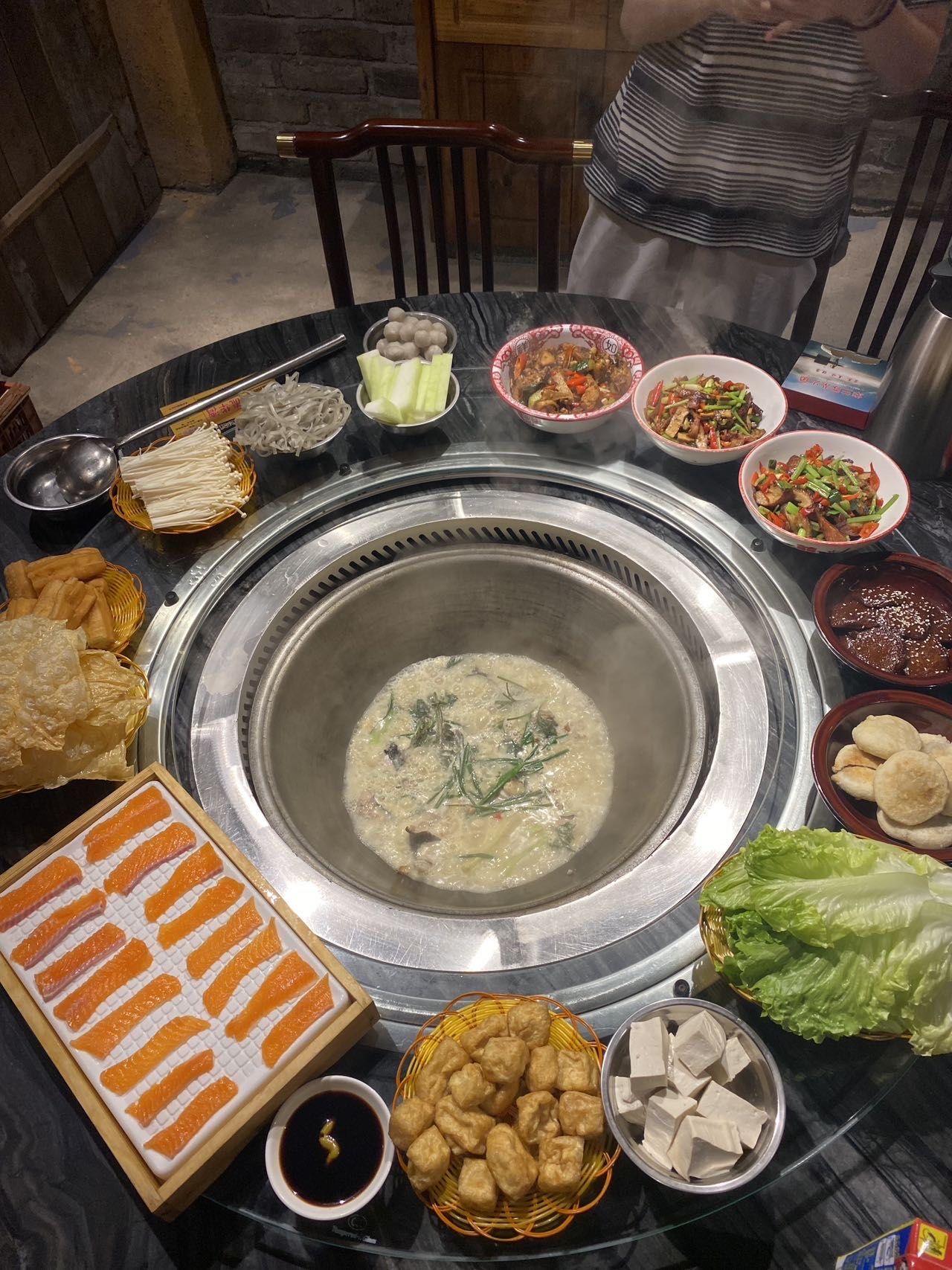 郴州本地人推荐!这家柴火鱼好好吃!