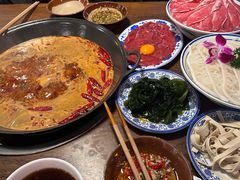 -萍姐火锅·公路夜市(武汉首店)