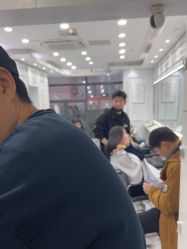 -镁连社·美联社