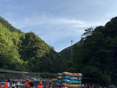 -安吉龙王山峡谷漂流