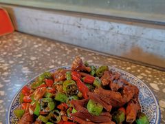 -辣叨叨·江西小炒锅气米粉(南京西路店)