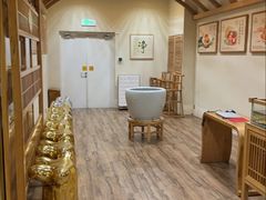 -蟹家大院 · 独揽江景(滨江店)
