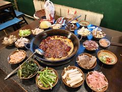 -渝井巷重庆老火锅(沈阳吉祥店)