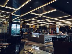 大堂-大中华希尔顿酒店-念自助餐·嗨啤·小龙虾