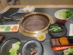 -極屋鮨牛 · 烧肉酒场(时代C馆店)