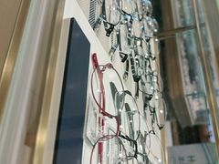 -博士眼镜(东莞中环财富广场店)