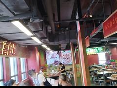 -四囍码头海鲜烧烤自助火锅(外滩南京东路悦荟广场店)