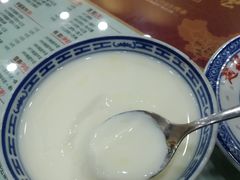 -赵记传承特色牛奶甜品(泉城广场店)