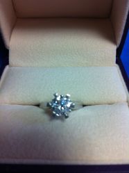 IMG_1060-威德钻石-克拉钻大本营(南京东路店)