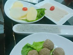 -佬土鹅肠火锅(中建大观店)