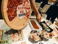 -左庭右院鲜牛肉火锅(金山万达店)