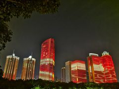 -万绿园