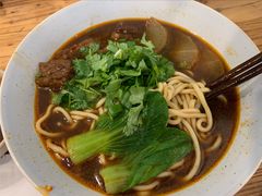 红烧牛腩面-醉牛腩·面小馆