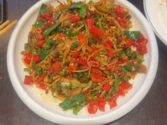 -川流不息·地道川菜·小龙虾(松东路店)