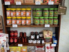 零售区-周大娘牛乳(旧寨古村总店)