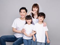 -iF摄影•全家福•证件照•形象照(南山店)