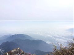 -峨嵋山金顶