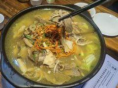 -乡土特色.冷锅鱼.牦牛肉汤锅