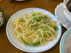-鹤乡东北菜(崮山路店)