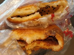 白糖黑芝麻炸糕-厚富香面食店王好炸糕(延安路店)