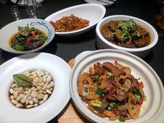 -鸽子侯·家宴·平价海鲜(市图书馆店)