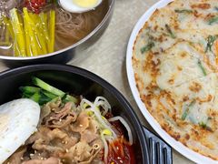 -拌来拌去石鍋拌飯(文鼎店)