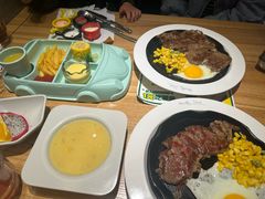 -豪客来牛排(重庆三峡广场步行街1704店)