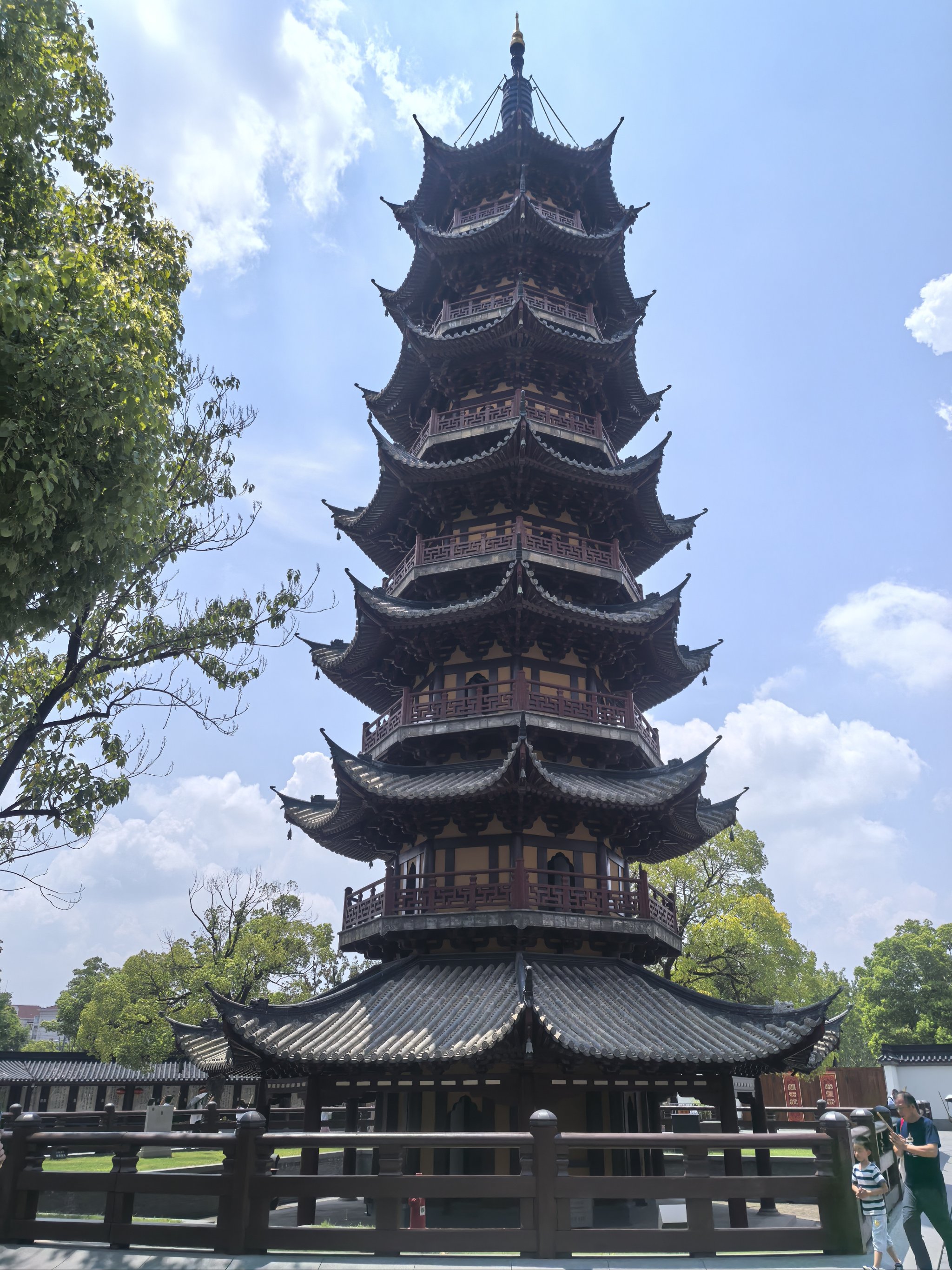 龙华寺