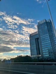 -丽心自助美甲美睫