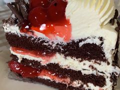 樱桃黑森林蛋糕-85度C(南京龙江店)