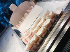 -鲍师傅糕点(江苏路店)