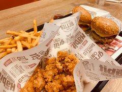 -The Habit Burger Grill 哈比特汉堡(爱琴海店)