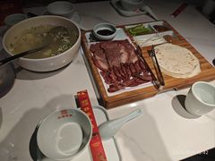 -乔家小院•非遗驴肉•本地小海鲜(滨河路店)