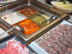 -巴渝瓦肆重庆鲜火锅(宝龙环湖店)