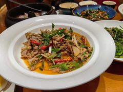 -老滇山寨•云南特色菜•地方菜•民族风情歌舞表演(金碧店)