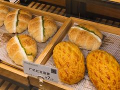 -顶东面包花园·生日蛋糕(世博店)