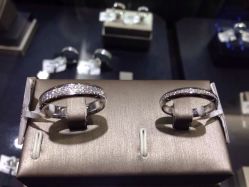 -威德钻石-克拉钻大本营(南京东路店)