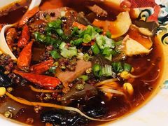 -渝是乎酸菜鱼(龙旗购物中心店)