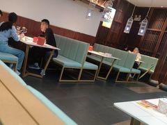 -阿瓦山寨·湘菜现炒·剁椒鱼头王(咸阳总店)