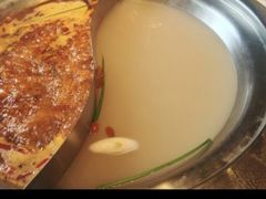 -焱三乐四川火锅店(经纬街店)