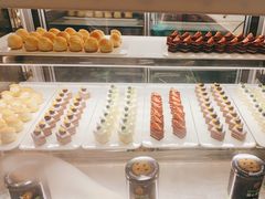 -OPUS+聚全日餐厅(广州增城碧桂园希尔顿逸林酒店)