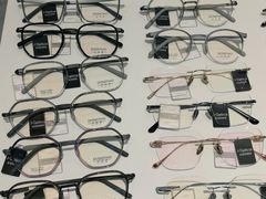 -J-Optical佳视明眼镜·蔡司视觉(青岛金茂览秀城店)