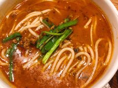 小锅米线-云海肴云南菜(正大广场店)